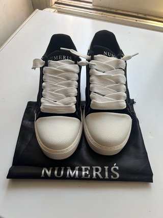 Zapatillas Numeris Negras y Blancas Talla 42