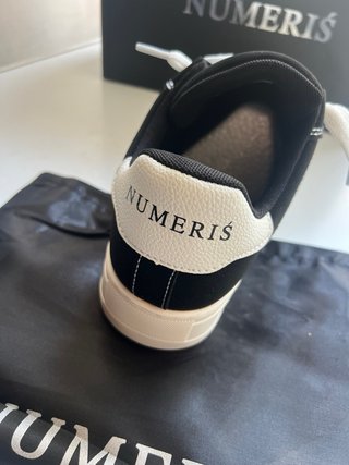 Zapatillas Numeris Negras y Blancas Talla 42