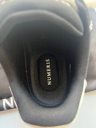 Zapatillas Numeris Negras y Blancas Talla 42