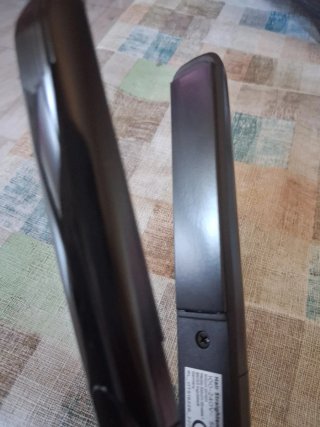 Mini plancha de pelo OK. negra