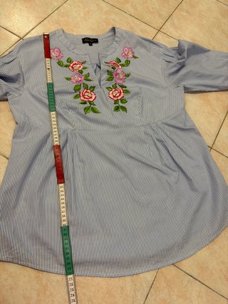 LUISA SPAGNOLI Blusa righe blu e fiori rosa