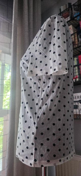 Camiseta blanca con lunares negros manga corta - Z