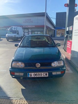 Volkswagen Golf 2004