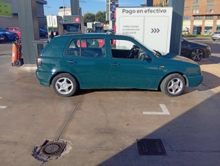 Volkswagen Golf 2004