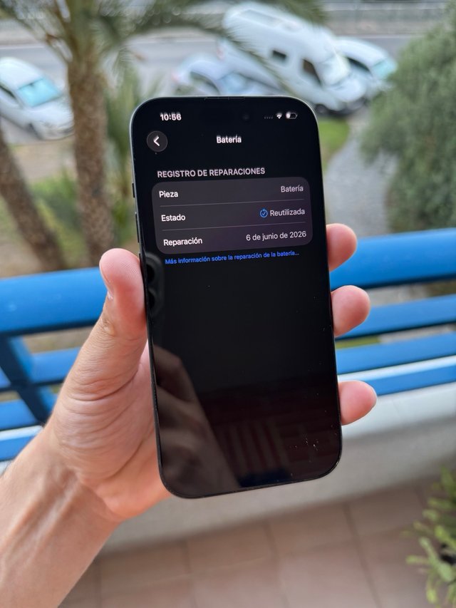 iPhone 15 - 100% Batería