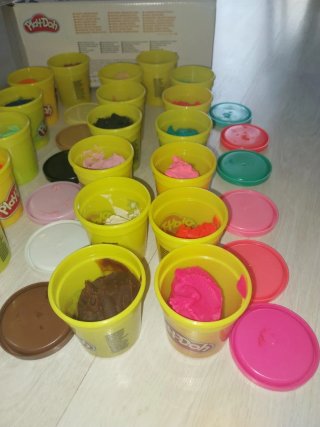 20 botes plastilina Play-Doh