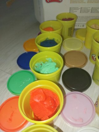 20 botes plastilina Play-Doh