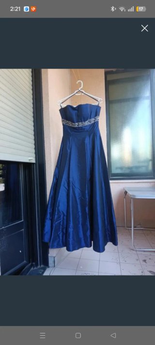 Vestido de fiesta azul