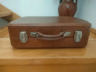 Maleta piel sintética marrón vintage retro