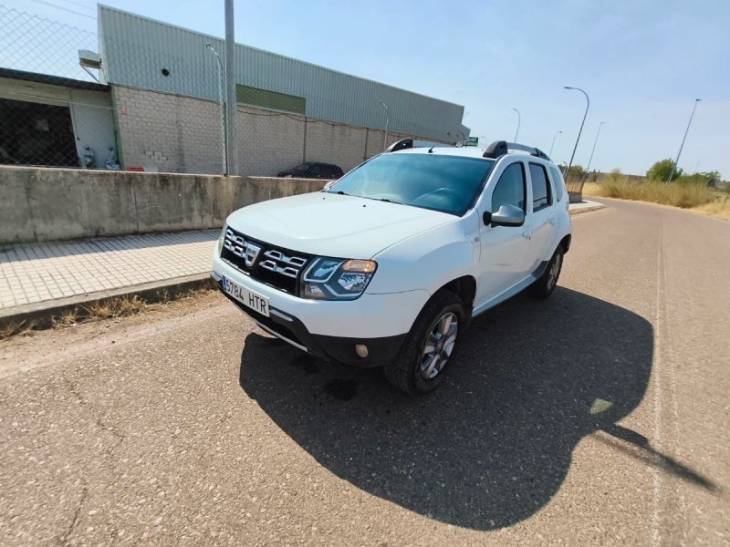 Dacia Duster 2013 - foto 1