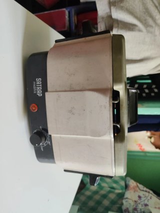 Freidora de aceite compacta