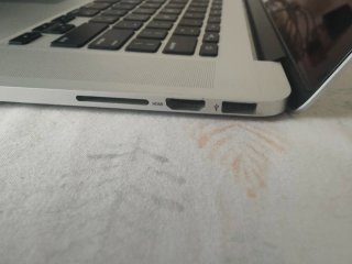 MacBook Pro 15” i7 16GB RAM 256GB SSD Plata
