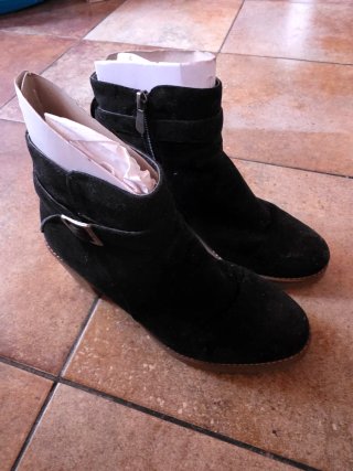 Botines negros talla 39