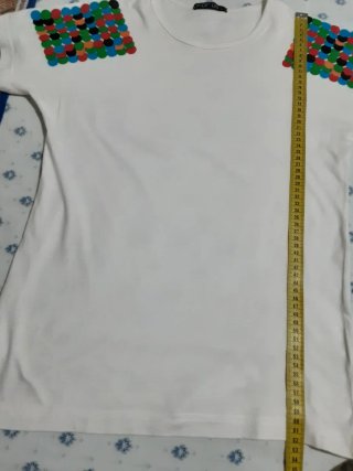 Camiseta For Us blanca L manga corta dibujo hombro