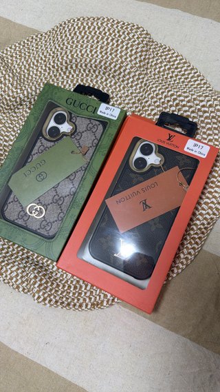 Fundas iPhone 17 Gucci y Louis Vuitton