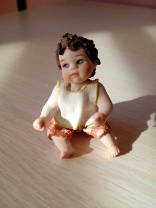 Statuetta  porcellana Sibania Capodimonte H 6 cm