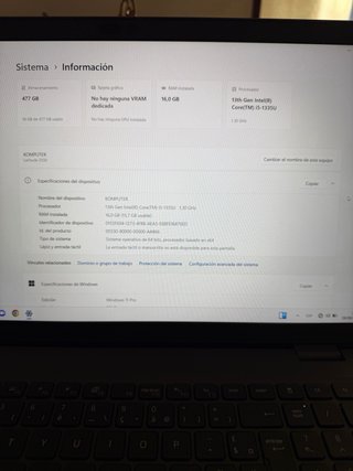 Portátil Dell latitude 3550 i5  Del año 2022
