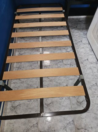 Cama individual con colchón