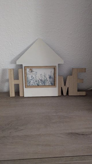 Marco de fotos HOME con diseño de casa