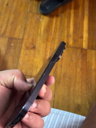 iPhone 14 Pro Max Morado