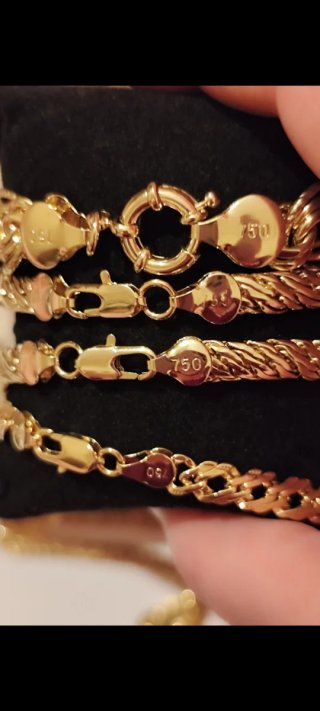 Lote Joyas de oro 750k .