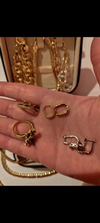 Lote Joyas de oro 750k .