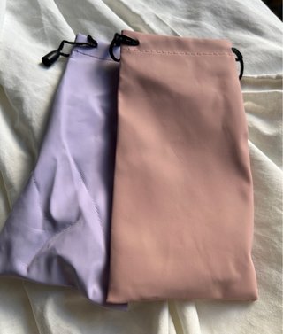 Porta occhiali colorati sacco elastico + panno