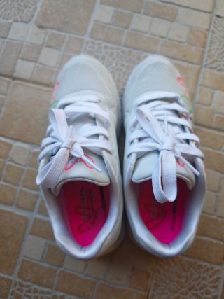 Zapatillas Skechers Blancas Corazones Multicolor