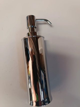Dispensador de jabón cada uno a 1 0 euros metálico
