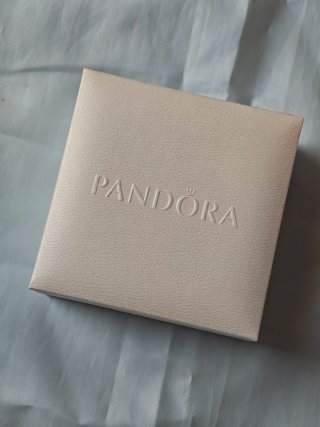 Collar Pandora Corazón Pavé