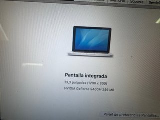 MacBook Pro Apple + Funda y Cargador