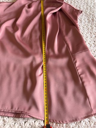 Blusa rosa satinada