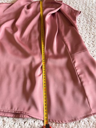 Blusa rosa satinada