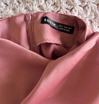 Blusa rosa satinada