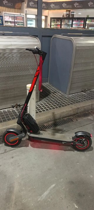 Patinete Xiaomi Modificado Negro/Rojo