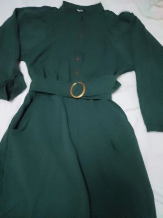 Vestido punto verde con cinturón y bolsillos