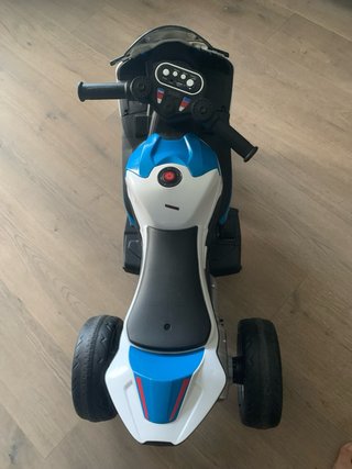 Moto Eléctrica Infantil BMW HP4