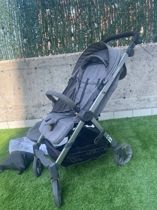 Silla de paseo Twistshake gris