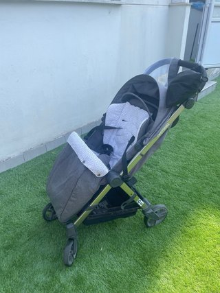 Silla de paseo Twistshake gris
