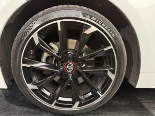Toyota Corolla 2.0 180H GR-SPORT E-CVT