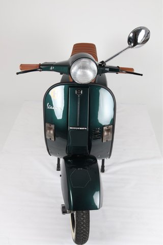 Vespa PK 125 totalmente restaurada