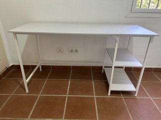 Scrivania Bianca con Mensole Laterali