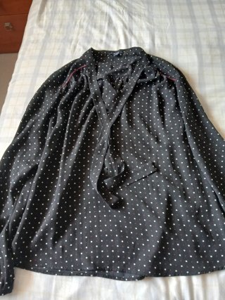 Blusa RUICH lunares talla L