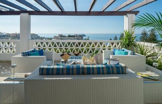 Ático en alquiler en Puerto Banús en Marbella