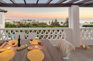 Ático en alquiler en Puerto Banús en Marbella