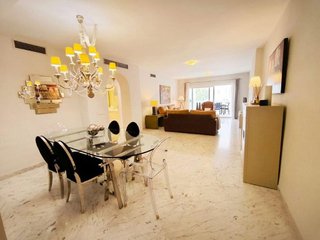 Piso en alquiler en Puerto Banús en Marbella