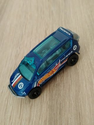 Set 6 Hot Wheels Chrysler Pacifica
