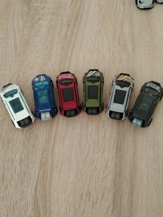 Set 6 Hot Wheels Chrysler Pacifica