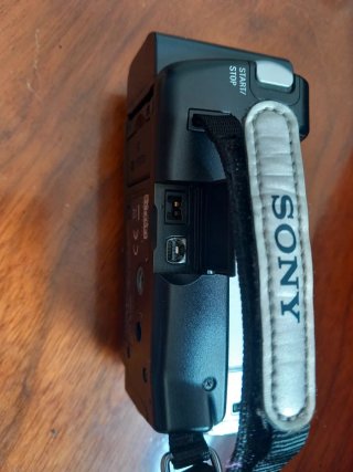 Câmara de filmar Sony DCR-SX33 Prata