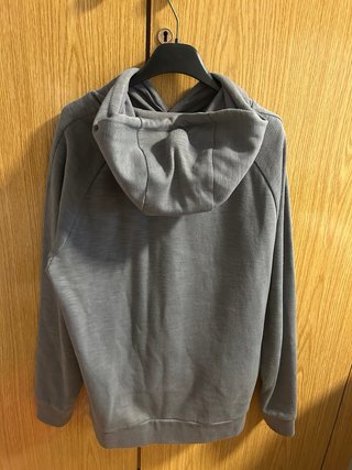 Sudadera Nike Gris con Logo